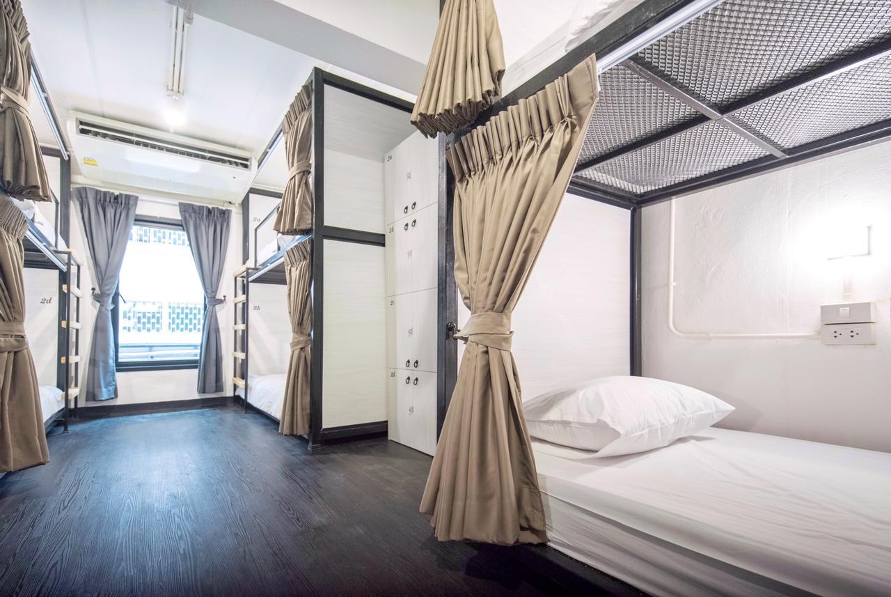 Moon House Hostel Bangkok Exterior foto